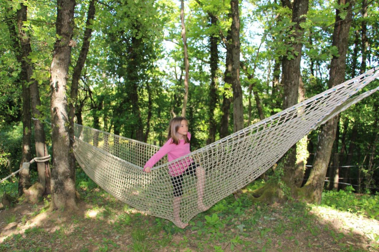 Domaine Insolite Du Petit Moras Chomerac Exterior photo